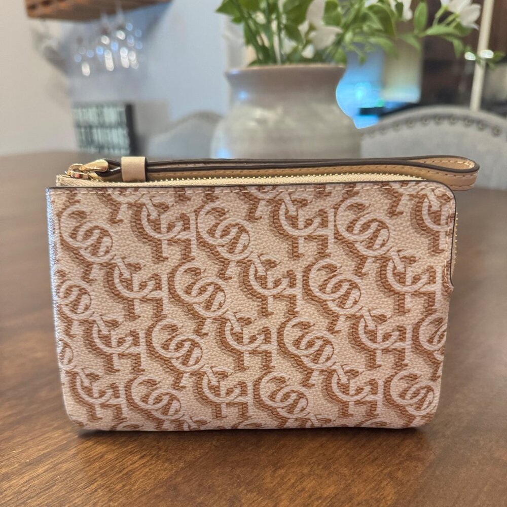 Coach Corner Zip Wristlet With Monogram Print Chalk CF548
